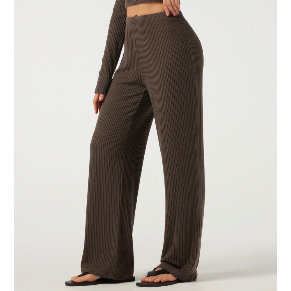 Halara Dark Brown Ribbed Knit Mid Rise Straight Leg Casual Pants Womens Medium